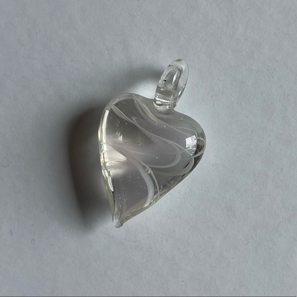 NWOT Handmade Swirl Pink Clear Glass Heart Pendant for Necklace Jewelry - Picture 4 of 6